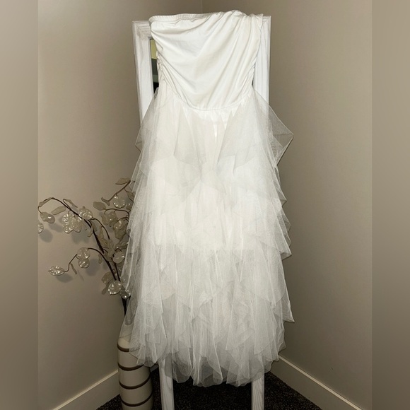 SHEIN Dresses & Skirts - 💍SHEIN ruffle White Dress